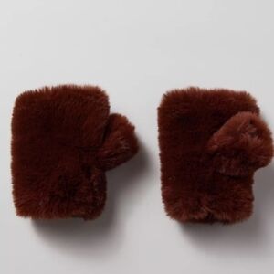 Urban Outfitters Faux Fur Fingerless Gloves